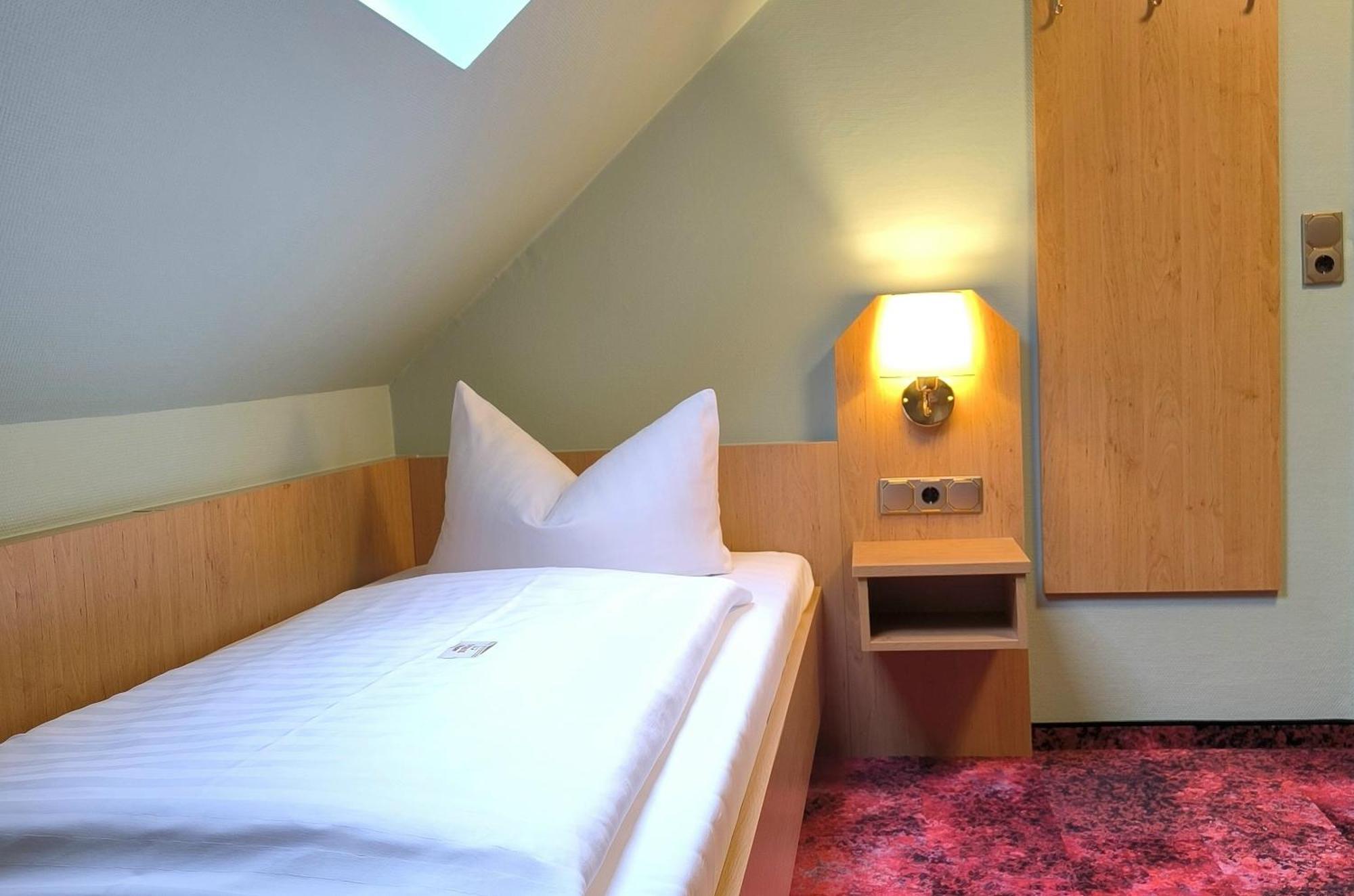 Hotel Burgas Stassfurt Exterior foto